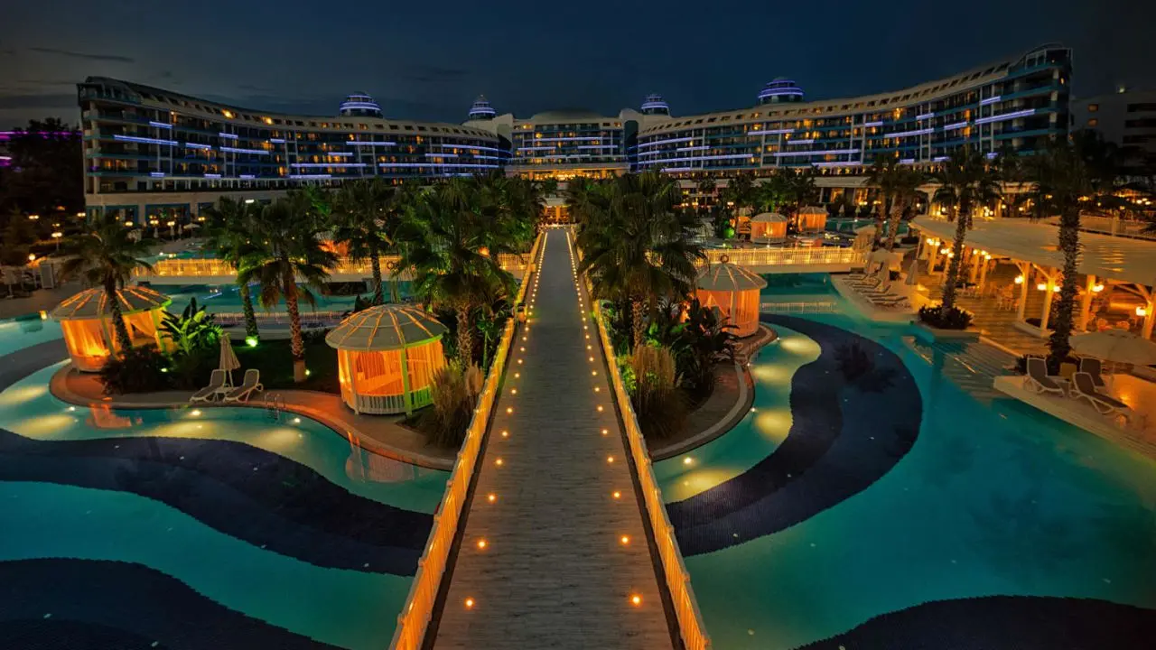 Sueno Hotels Deluxe Belek Transfer - Safe With Us