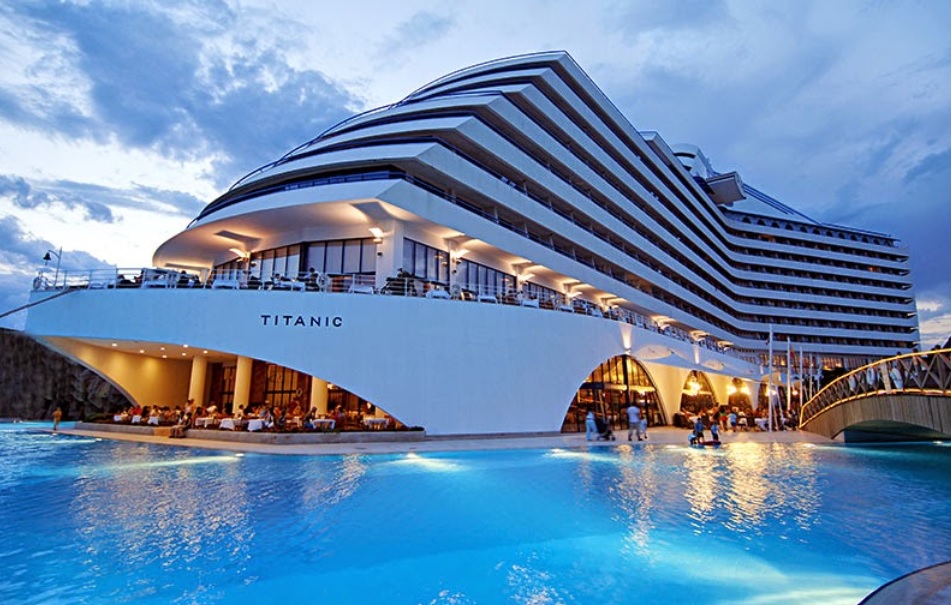  Titanic  Beach Lara Hotels Antalya
