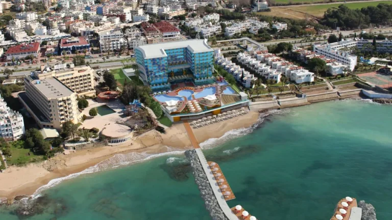 Azura Deluxe Resort Spa Transfer - Safe With Us
