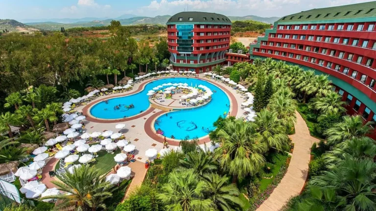 Delphin Deluxe Hotel Transfer - Safe With Us