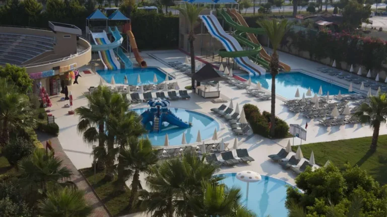 Royal Garden Beach Hotel Transfer - Safe With Us