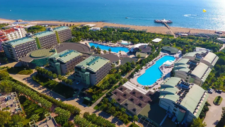 Vonresort Golden Coast Hotel Transfer - Safe With Us