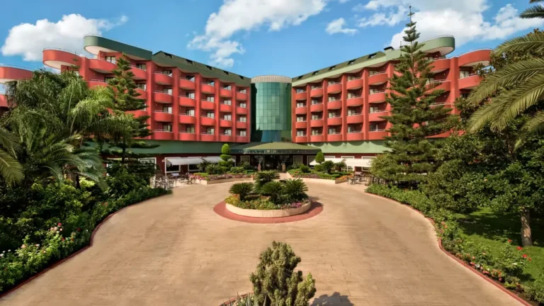 Delphin Deluxe Hotel Tours - Safe With Us