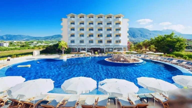 Sunshine Hotel Transfer - Safe With Us
