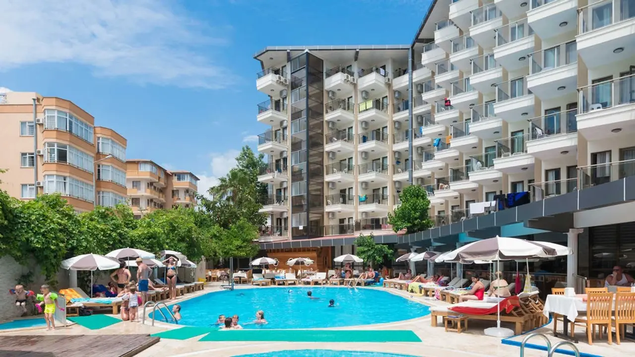 Hotel Monte Carlo Transfer - Safe With Us