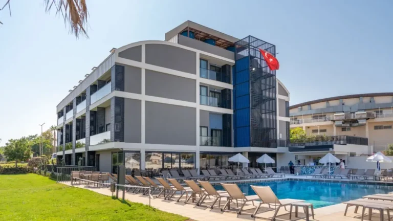 Side Square Hotel Transfer - Safe With Us