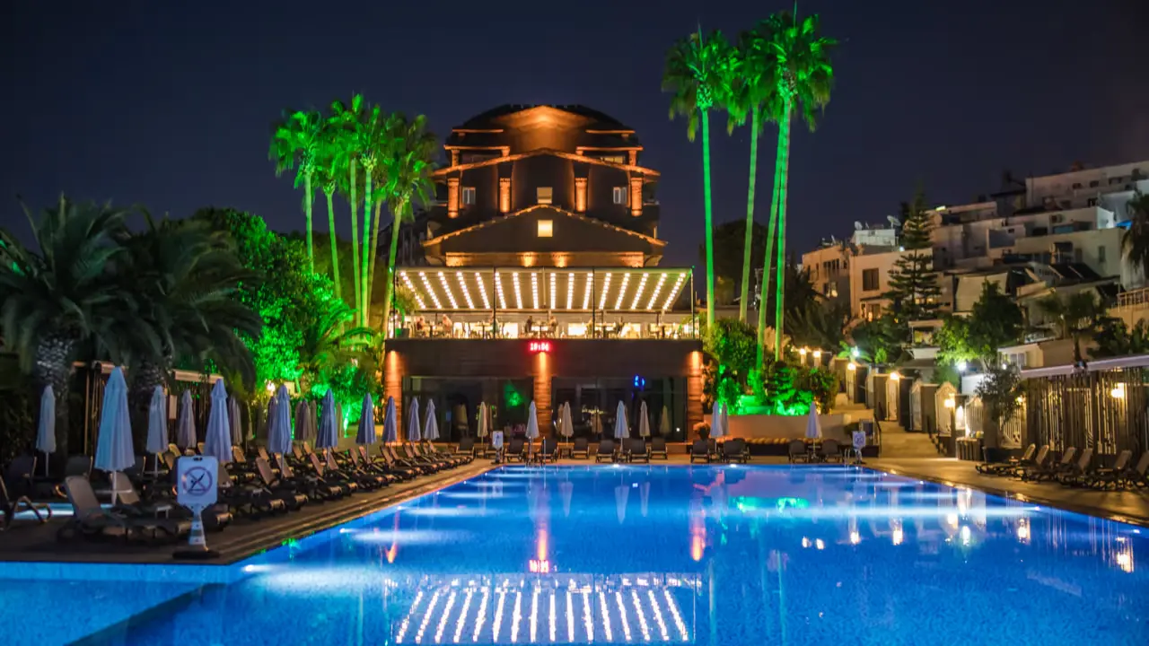 Hotel Thalia Unique Transfer - Safe With Us