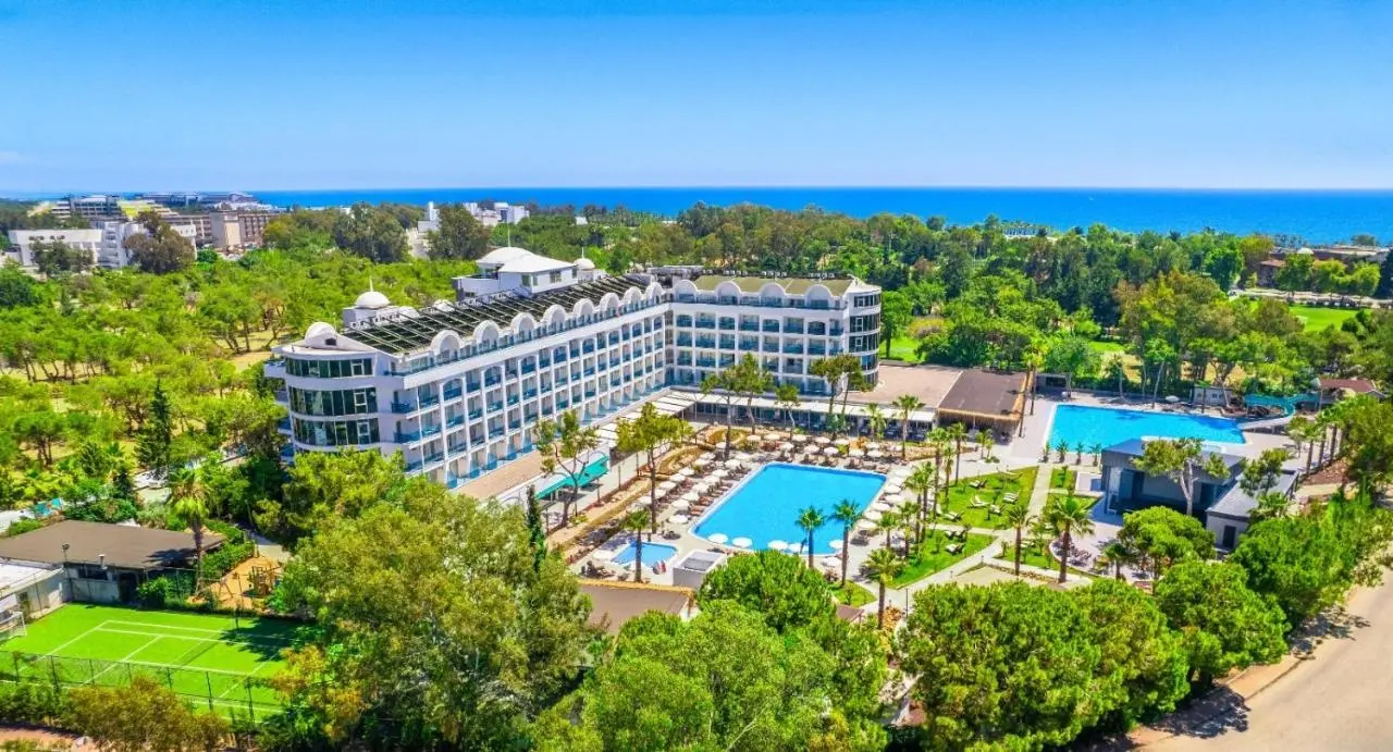 Side Berry Hotels Transfer - Safe With Us