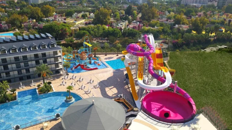 Side Dream World Aqua Transfer - Safe With Us