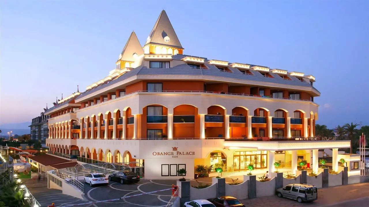 Side Orange Palace Transfer - Safe With Us
