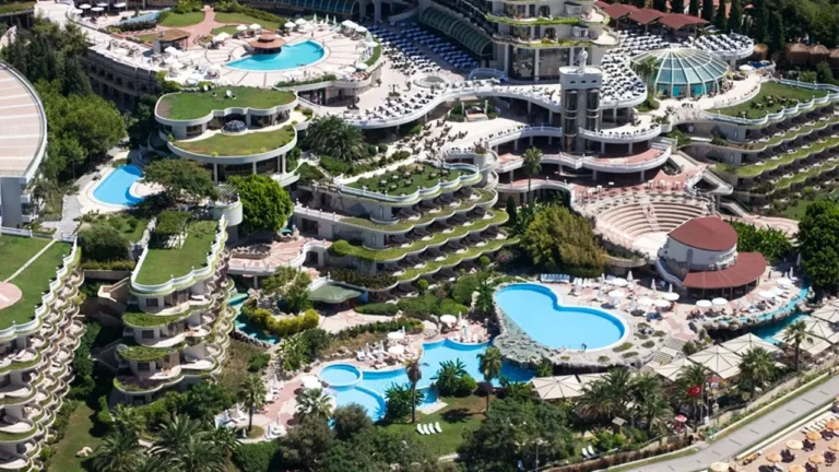 Sunrise Queen Luxury Resort Transfer - Safe With Us