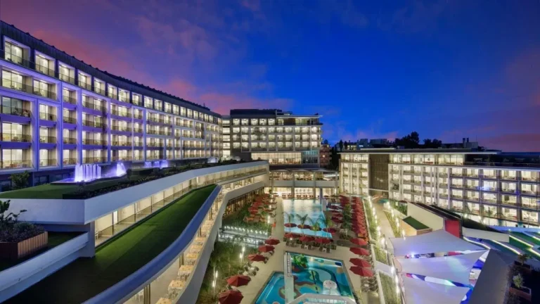 The Sense De Luxe Hotel Transfer - Safe With Us